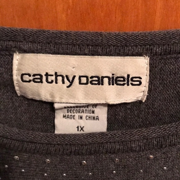 Gray scoop neck sweater with silver studs - Picture 3 of 3